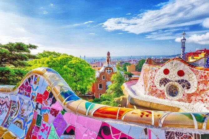Sagrada Familia and Park Guell Guided Tour with Transport - Why a Licensed English-Speaking Guide Changes the Whole Experience
