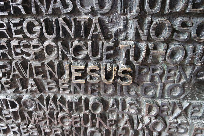 Sagrada Familia Evening Private Tour with Expert Guide - Price and value: what $82.27 buys you in real terms