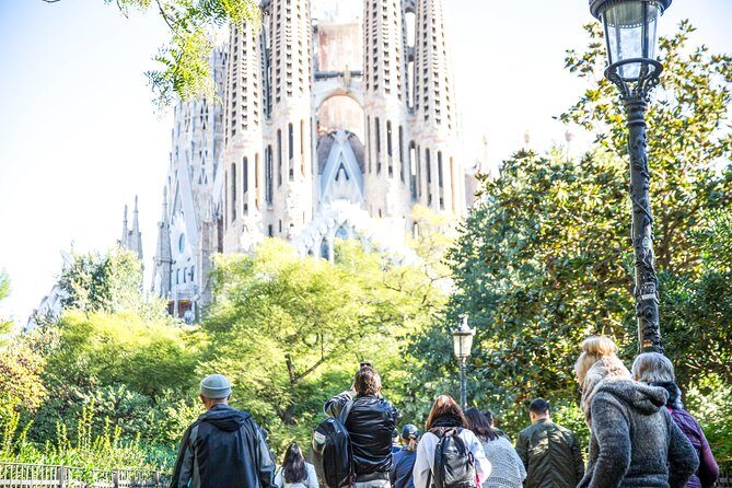 Sagrada Familia Fast Track Guided Tour - Your 90-Minute Guided Interior Tour: What You’ll See