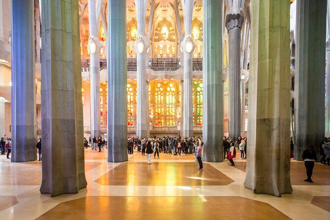 Sagrada Familia Fast Track Guided Tour with Towers Access - Entering Gaudí’s Work in Progress Without the Headache