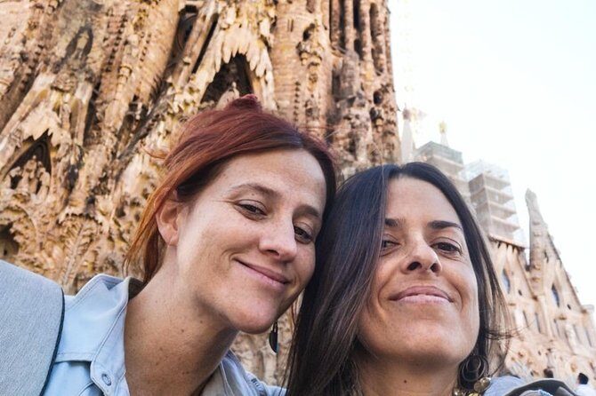 Sagrada Familia & Gaudi Tour Private or Small Group with Tickets - Is This the Right Gaudí Tour for Your Barcelona Day?