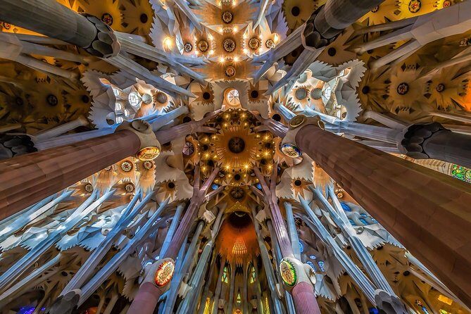 Sagrada Familia & Montserrat Private Tour with Hotel pick-up - Gothic Quarter Walking Tour: A Fast City-History Primer
