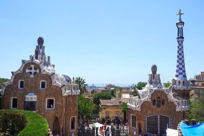 Sagrada Familia & Park Guell Guided Tour with Skip The Line - Dress code and bag checks: the rules that can affect your entry time