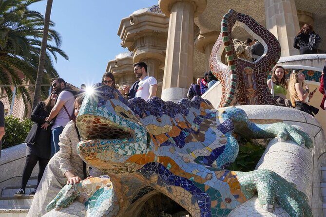 Sagrada Familia & Park Guell Guided Tour with Skip The Line - Skip-the-line: what priority access changes at these two sites