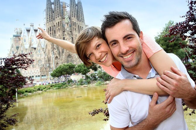 Sagrada Familia Private Tour - What the guided portion focuses on (and why it helps)
