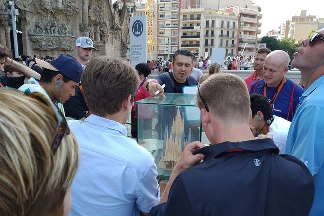 Sagrada Familia Private Tour - Your extra time inside: don’t skip it