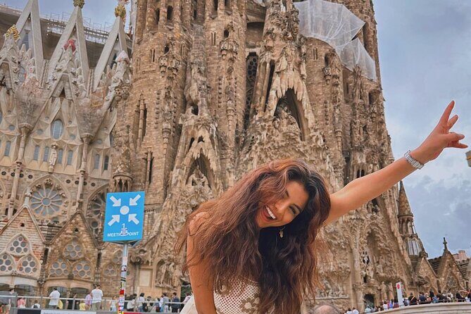 Sagrada Familia Skip The Queue With Audio Guide Tour - Who this audio skip-the-queue tour suits best
