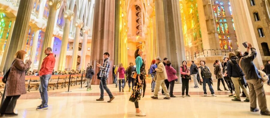 Sagrada Familia with Official Guide & Fast-Track Entry - Sagrada Familia With Official Guide: What You’re Actually Buying