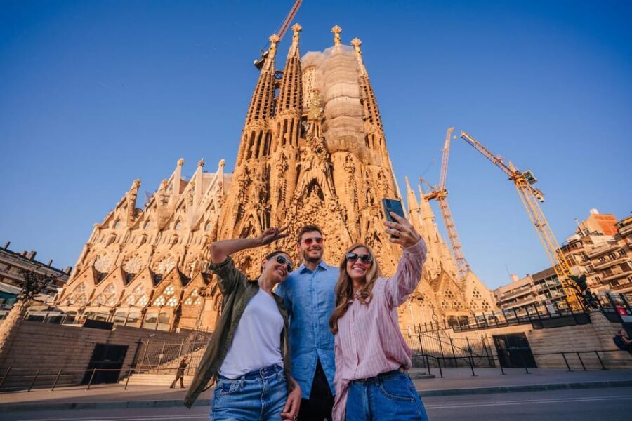 Sagrada Familia with Official Guide & Fast-Track Entry - Skip-the-Line Entry: A Time Saver That Changes Your Whole Visit