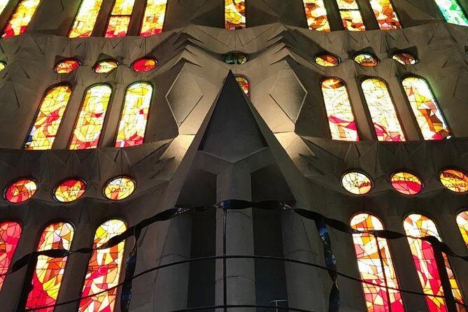 Skip The Line : La Sagrada Familia Guided Tour - Small Group Pace: Up to 9 People, More Conversation